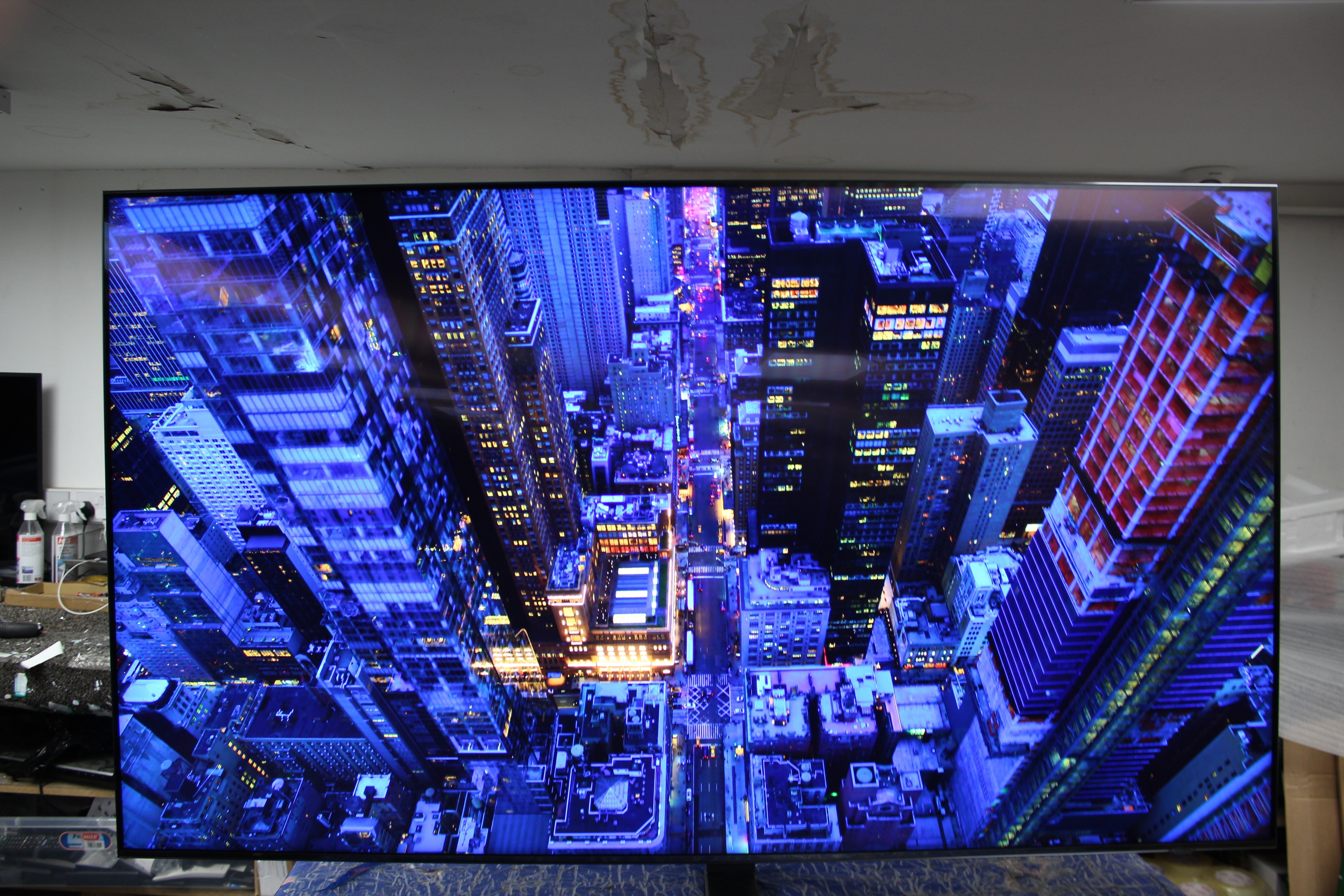 65" Samsung QE65Q800TATXXU Premium 8K HDR QLED TV - Electronic World TV